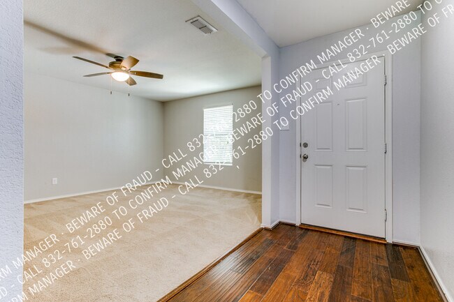Photo - 1128 Foxglove Ln