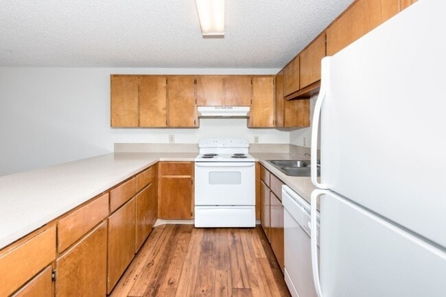 Photo - Large One Bedroom Close to Vancouver Mall
