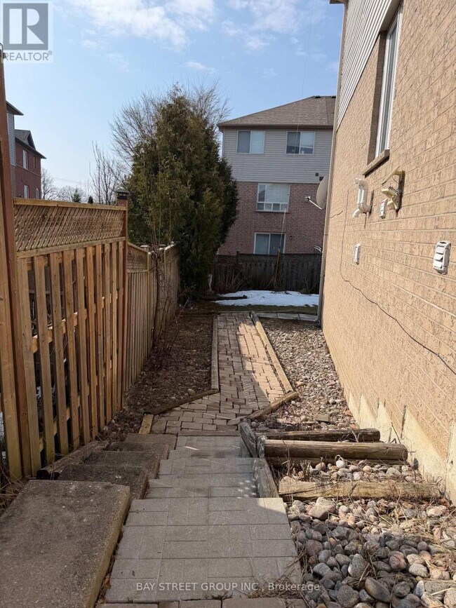 Photo - 149 Millcliff Cir