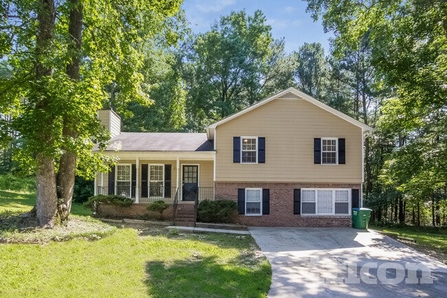 Building Photo - 1202 Holly Hills Dr SW