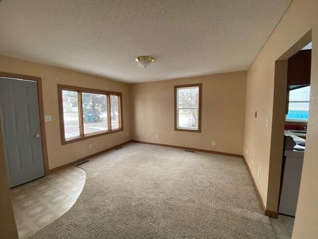 Photo - Spacious| Pet Friendly| Garage