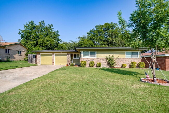 Building Photo - Coming Soon! MCM Benbrook Retreat