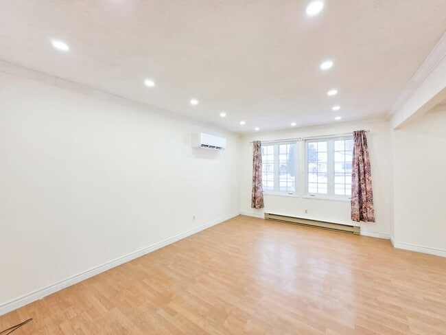 Photo - Stunning Main-Level Bungalow (3 Bed, 1 Bath) Unit MAIN