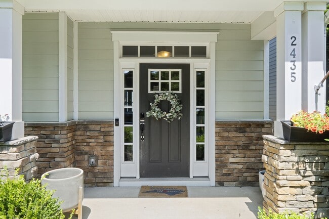 Photo - 2435 Double Oaks Rd