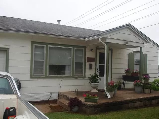 Photo - 1002 E Campbell St House