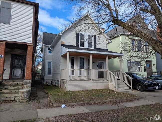 Building Photo - 102 17th St Rental