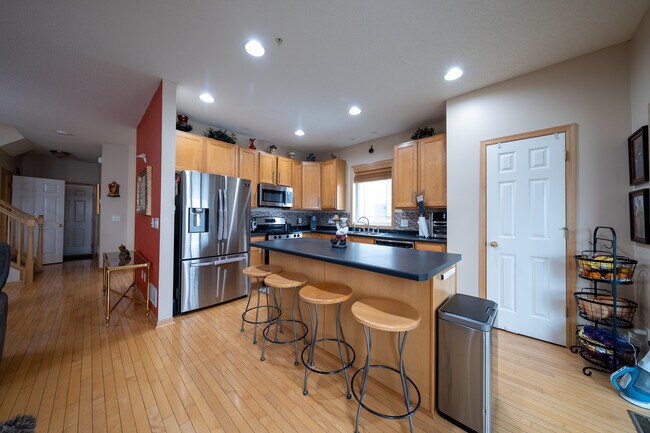 Photo - 5157 Yuma Ln N