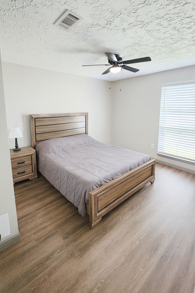 Building Photo - 9735 Stonemont Rd