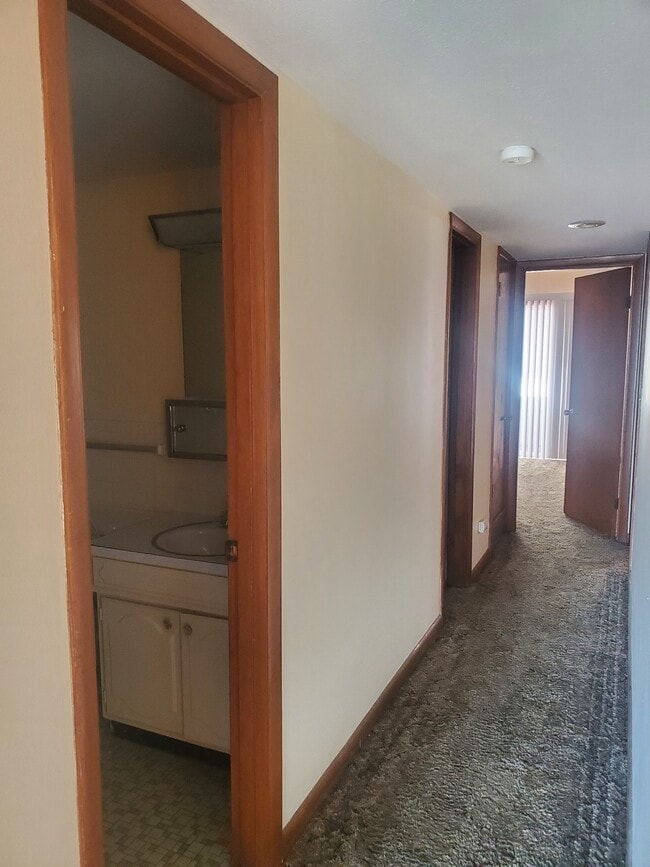 1234 E Elm St Unit 303