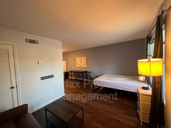 Photo - 1011 Burke St Unit Apt. 1