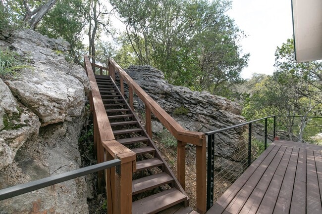 Photo - 830 Los Escondidos Rd