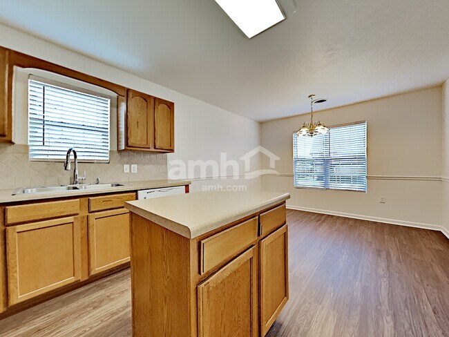 Photo - 6513 Colossal Ln