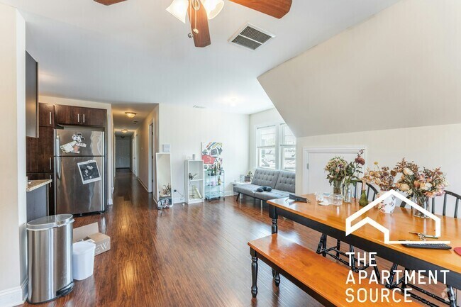 Building Photo - 3048 N Kimball Ave Rental