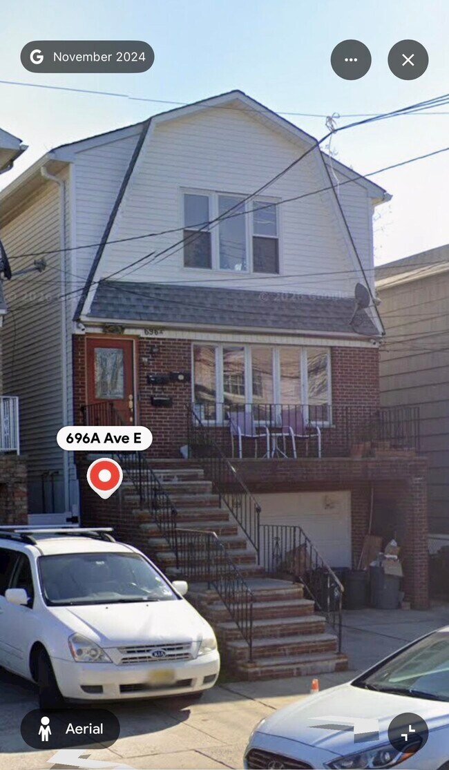 Building Photo - 696A Ave E Unit 2