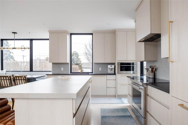 Photo - 61 Peconic Ave