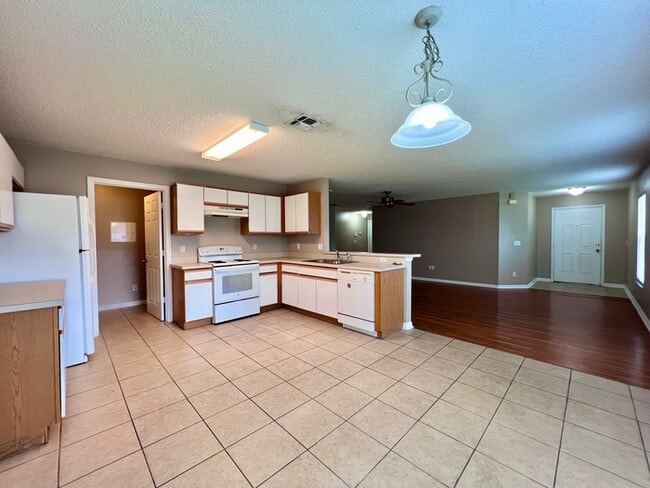 Photo - Waterford Chase-Osprey Ridge Community 3 B...