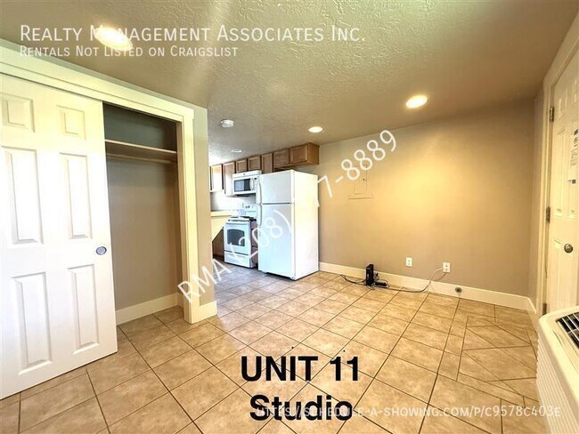 Photo - 1019 S Longmont Ave Unidad 11