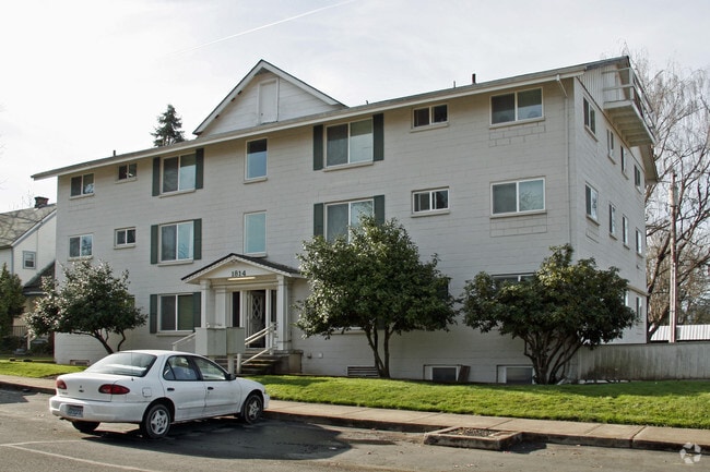 Cedar Street Apartments