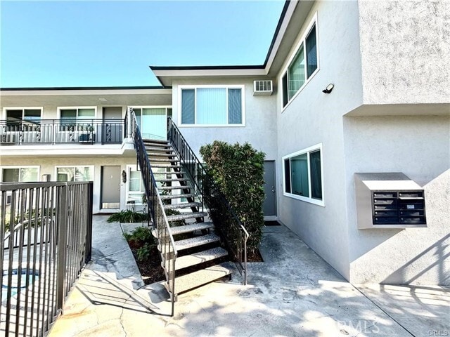 Building Photo - 13829 Christine Dr Unit F