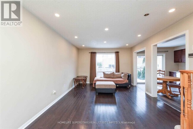 Photo - 1420 Mcdermott Wy