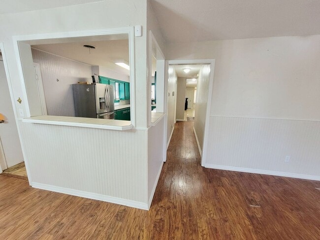 Photo - Spacious 3/2/1 with Additional Living Area/Game Room & Yard Service