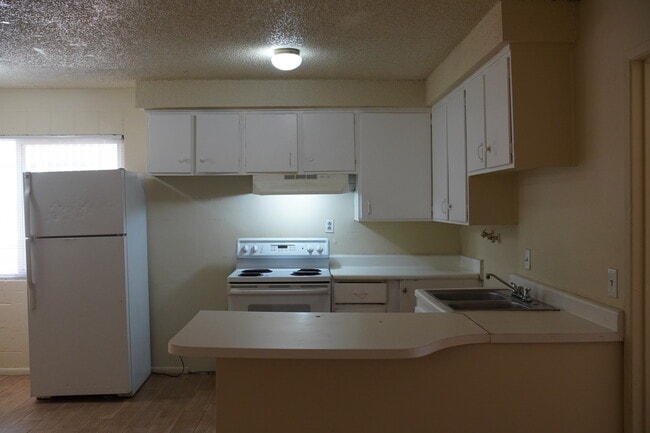 Photo - 2916 Marlin Ave Unidad 2