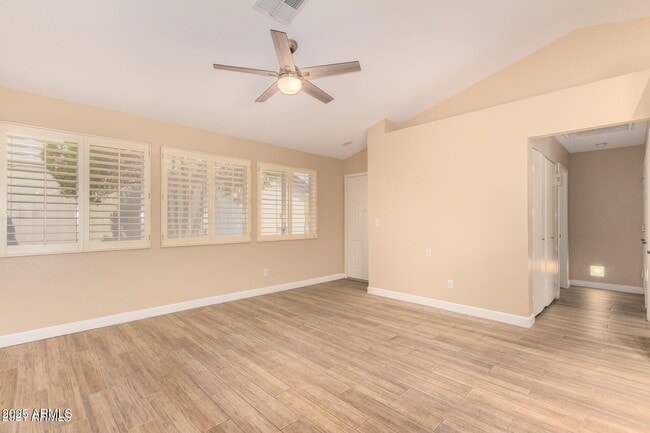 Photo - 3013 E Bluefield Ave