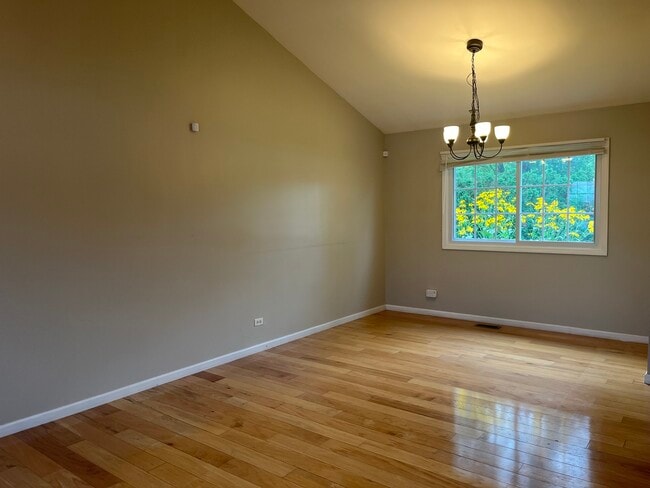 1208 Duke Ct