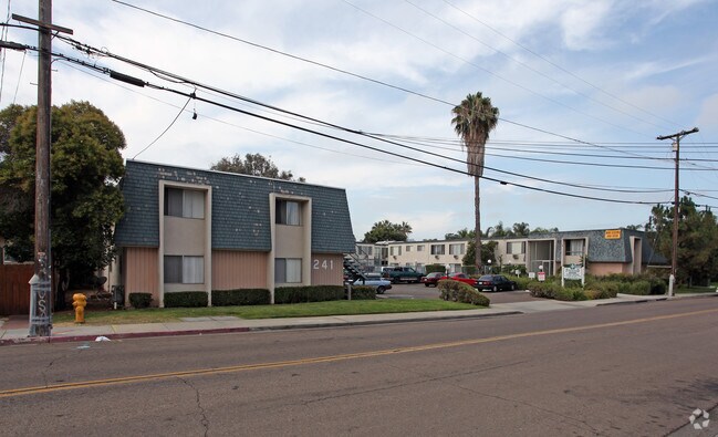 Photo - Pinewood Apartments