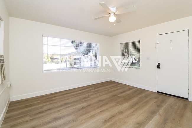 Photo - 912 Shearer St