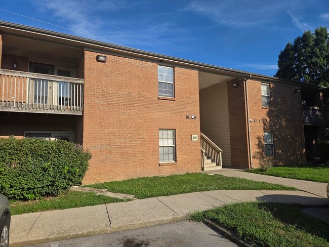 Building Photo - 450 Dabney Dr Unit 2 Rental