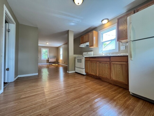 Building Photo - 13 Park Pl Unit 1