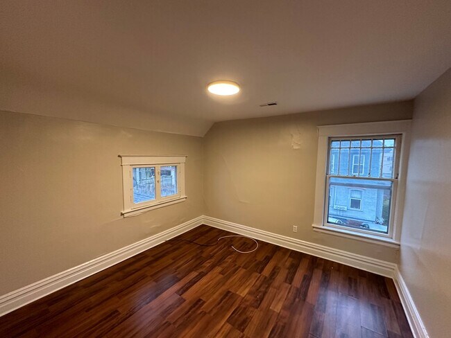 Photo - 517 Walnut Ct