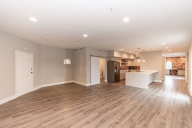Photo - 4645 SE 11th Pl Unit 302