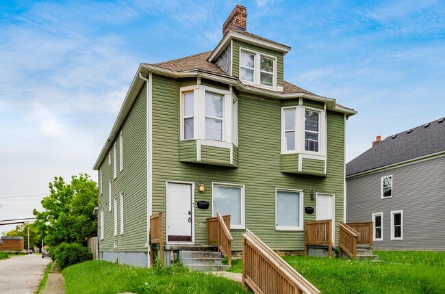 Photo - 368 N Garfield Ave Unidad 370
