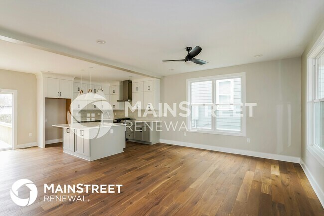 Photo - 1114 McGavock Pk