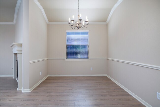 Photo - 171 Black Swan Pl