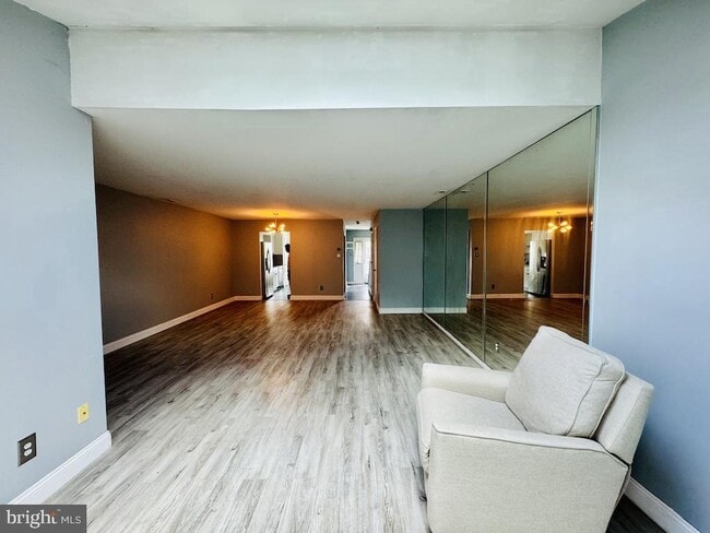 Photo - 22 Wyckwood Ct