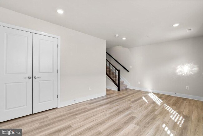 Photo - 311 Lentic Ln