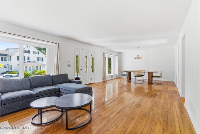 506 Woodland Rd