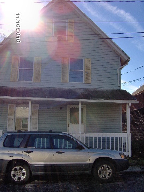 Building Photo - 22 Barnum Ct Unit 1