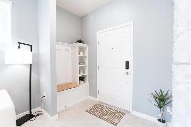 7243 Oak Hammock Dr