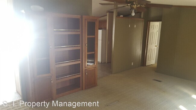 Photo - 3 br, 2 bath House - 305 N. 12th St