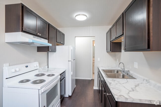 Photo - LaBlanche Apartments