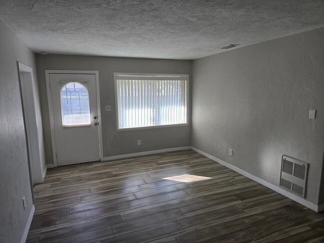 Photo - 1413 NW 19th Ct