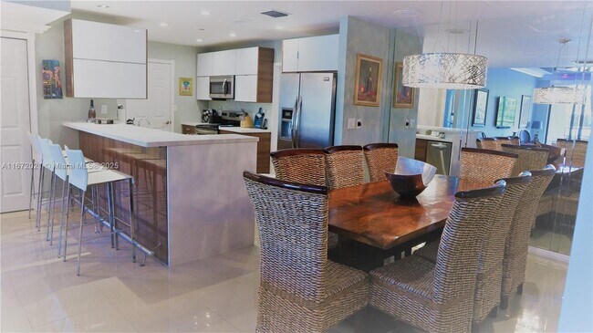 Photo - 151 Crandon Blvd Unit 430