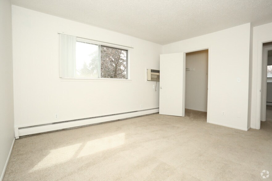 Cedar Creek Apartments For Rent in Okemos, MI