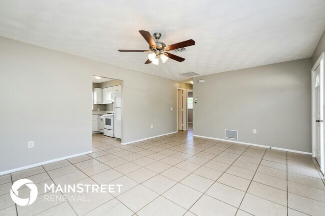 Photo - 376 Yeager St