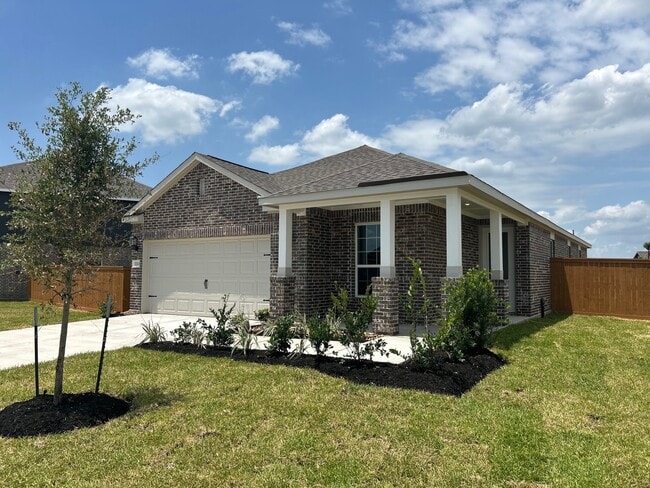 Building Photo - 1111 Whispering Winds Dr Rental