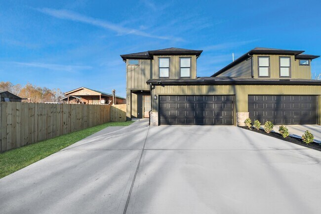 Photo - 5531 Nielan St